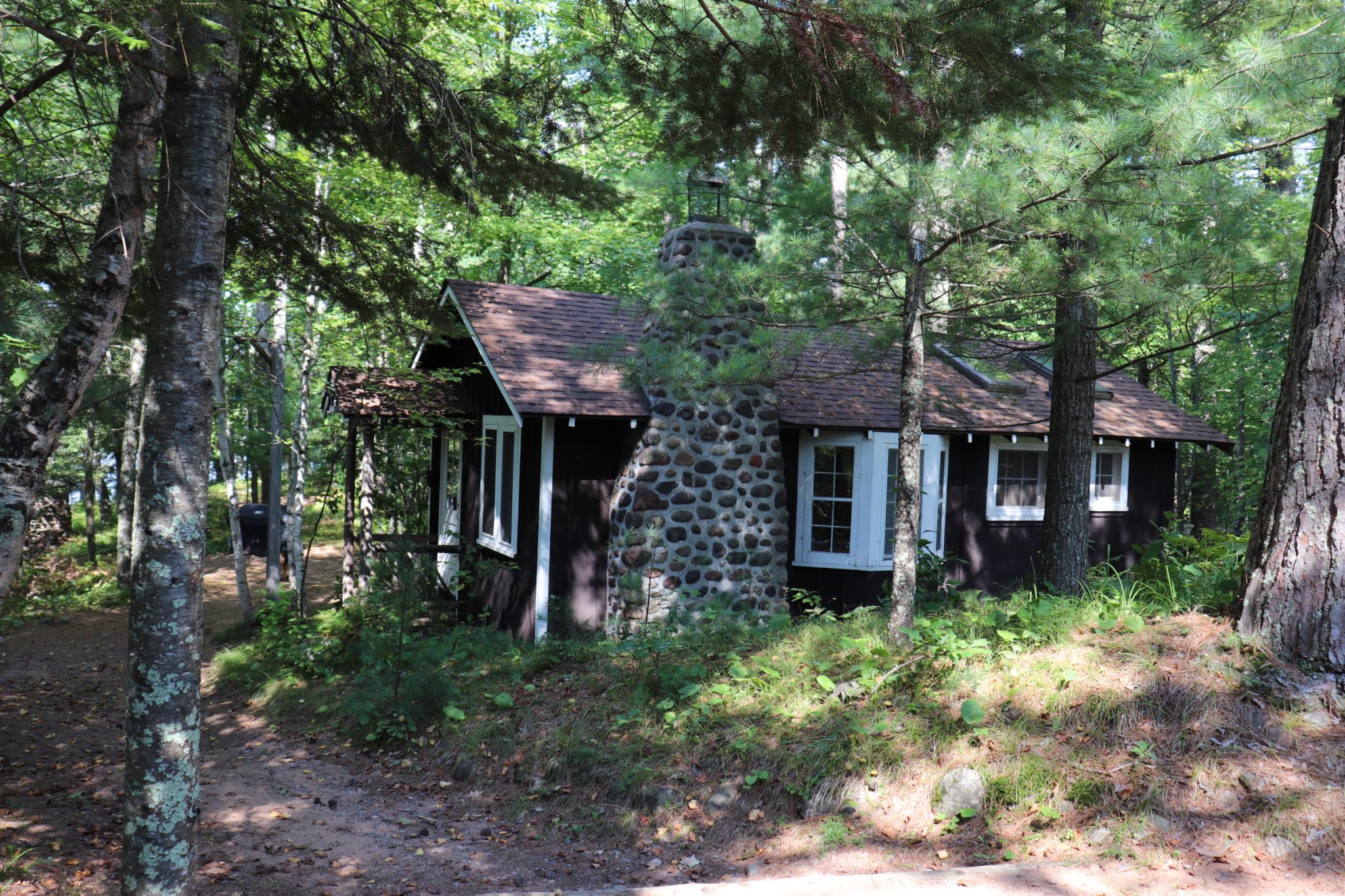 One of two additional cabins, Doug and I shared this one, because the main building is under construction.