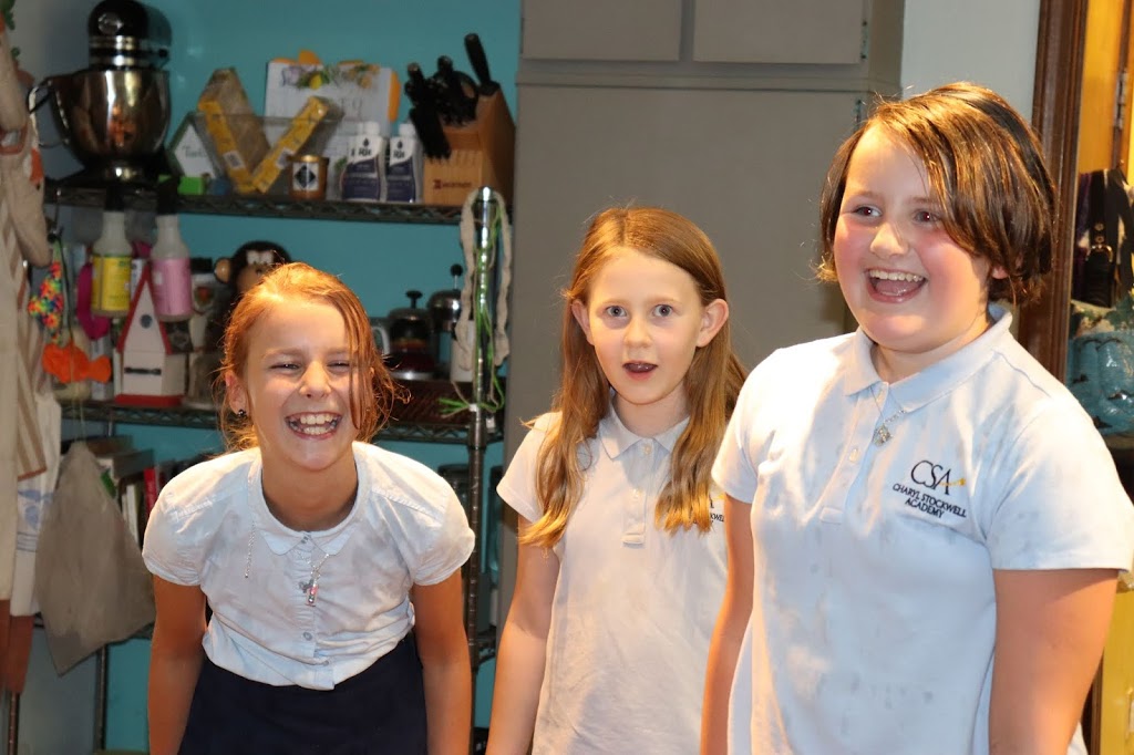 Avery, Josie an
Avery, Josie and Anaka (left to right)
d Anaka (left to right)