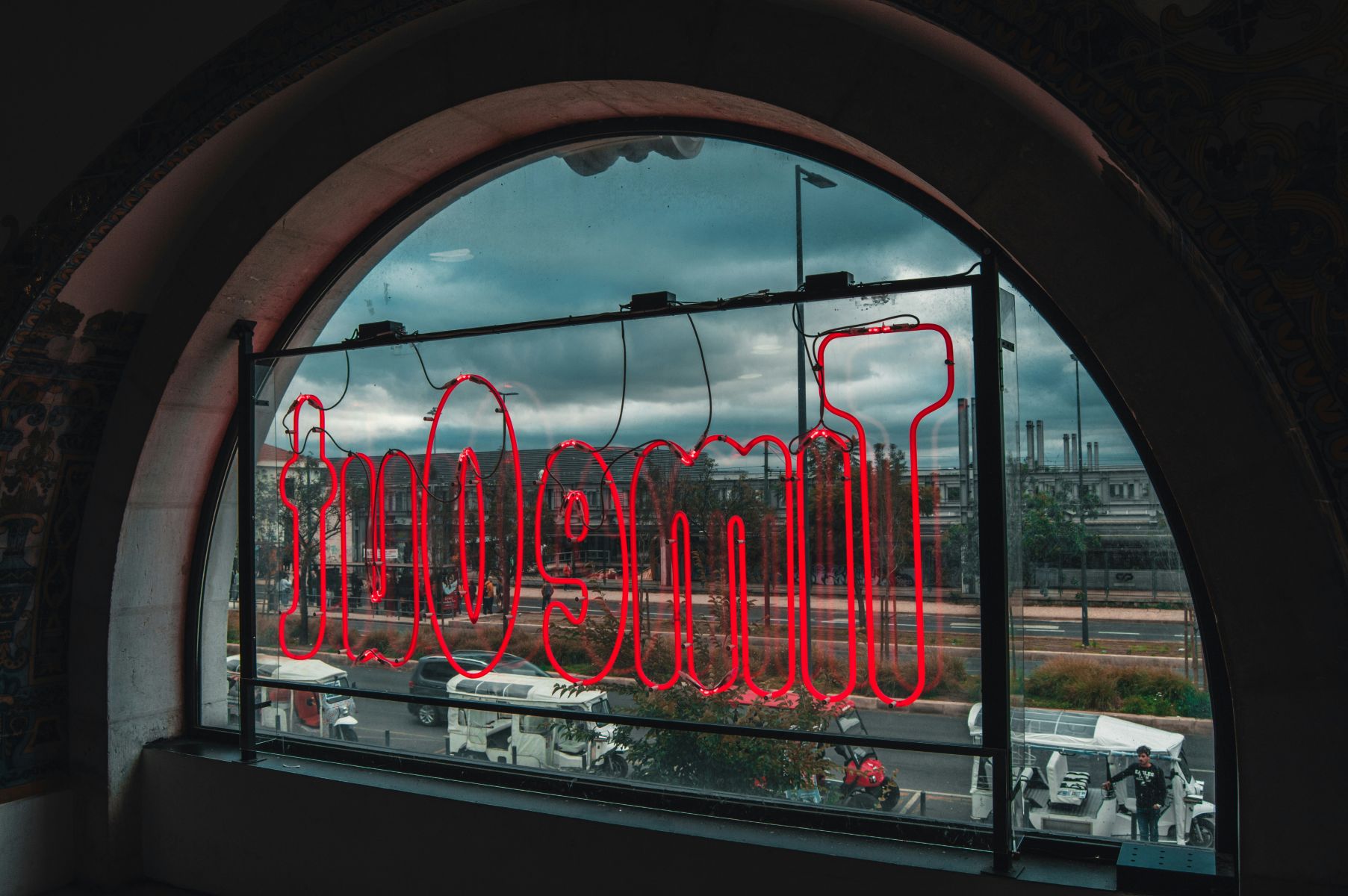 Timeout Market Photo by Luca Severin on Unsplash